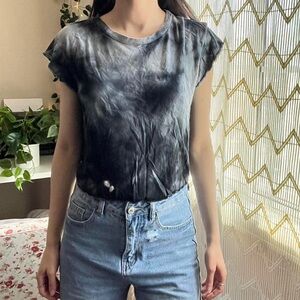 Brandy Melville Black Gray Tie Dye Cropped T Shirt